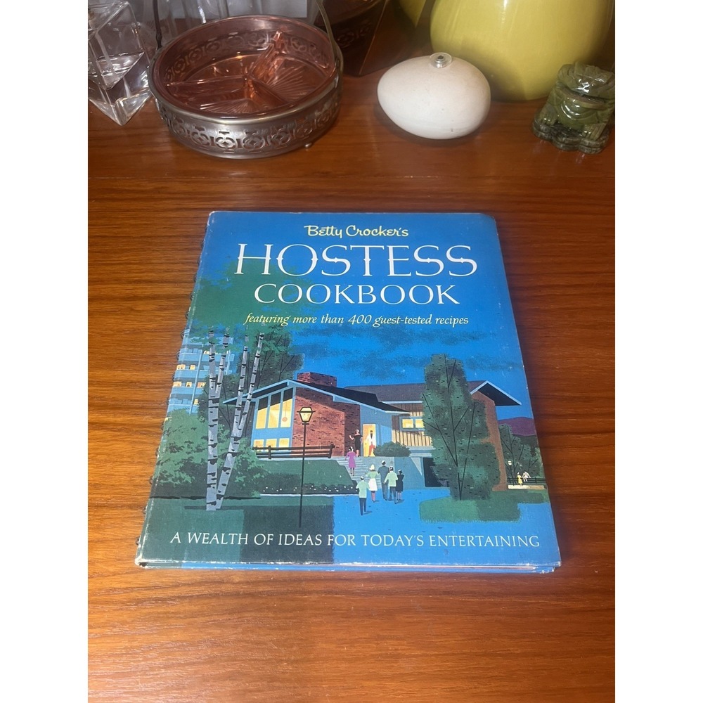 Vintage Betty Crocker's Hostess Cookbook 1967 Hardcover 1st Edition 1st Printing